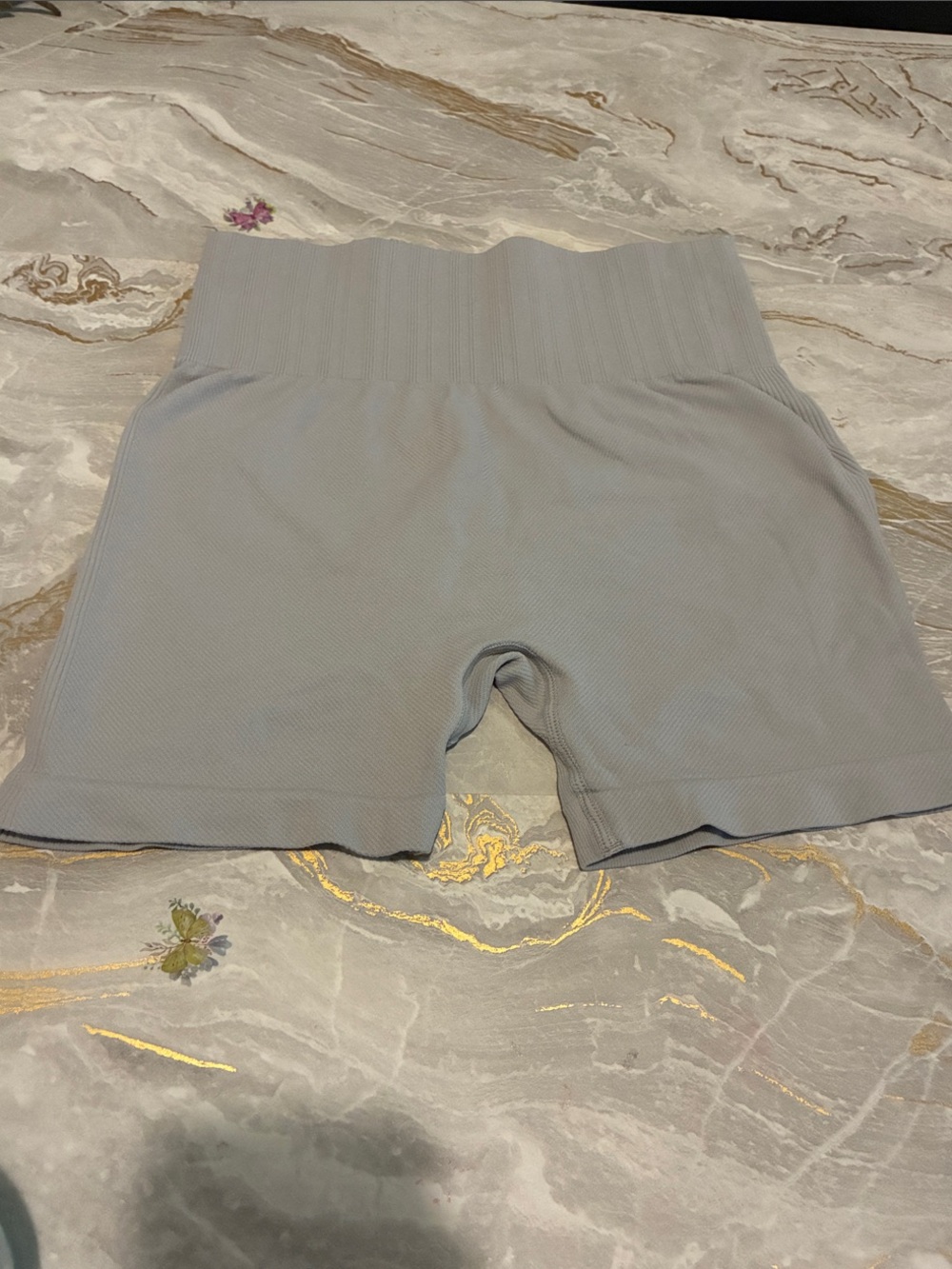 Seamless High-Waist Bike Shorts — Light Gray